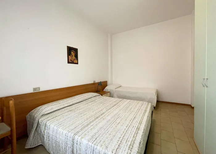 10 Con 3 Vicino Al Mare